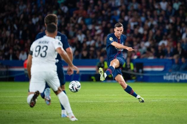 FOOTBALL : PSG vs Angers - Ligue1 - 22 08 2025 Fabian Ruiz ( 8 - PSG ) during the Ligue 1 match between Paris Saint Germain and Angers SCO at Parc Des Princes on August 22 , 2025 in Paris, France. ( Photo by Federico Pestellini PsnewZ ) - ParisFrance  Copyright: xx