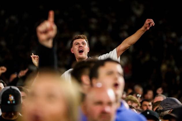 Premier League West Ham United v Chelsea Chelsea fans celebrate after the teams victory following the Premier League match West Ham United vs Chelsea at London Stadium, London, United Kingdom, 22nd August 2025 (Photo by Izzy Poles News Images) London London Stadium United Kingdom Copyright: xIzzyxPoles NewsxImagesx
