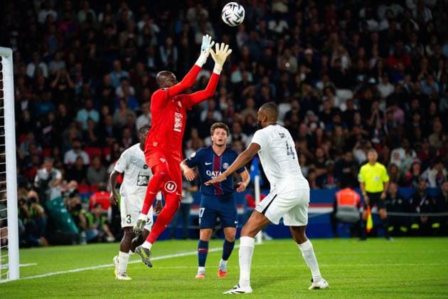 FOOTBALL : PSG vs Angers - Ligue1 - 22 08 2025 Herve Koffi ( 12 - Angers ) during the Ligue 1 match between Paris Saint Germain and Angers SCO at Parc Des Princes on August 22 , 2025 in Paris, France. ( Photo by Federico Pestellini PsnewZ ) - ParisFrance  Copyright: xx