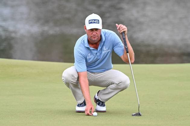 ATLANTA, GA - AUGUST 22: Harris English (USA) on the eighth green during the second round of the PGA, Golf Herren Tour Championship, August 22, 2025 at East Lake Golf Club in Atlanta, Georgia. (Photo by John Adams Icon Sportswire) GOLF: AUG 22 PGA FedEx Cup Playoffs - Tour Championship EDITORIAL USE ONLY Icon2508220073102