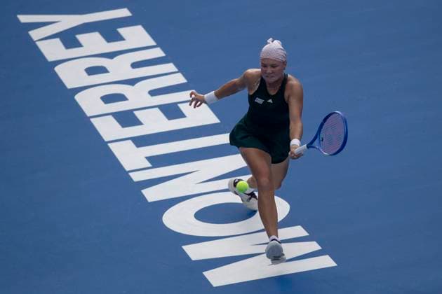 August 22, 2025, Monterrey, Nuevo Leon, Mexico: Diana Shnaider (RUS) in action against Alycia Parks (USA) during the semi-finals at the Monterrey Open WTA, Tennis Damen 500. Monterrey Mexico - ZUMAo125 0831208135st Copyright: xAntonioxOjedax