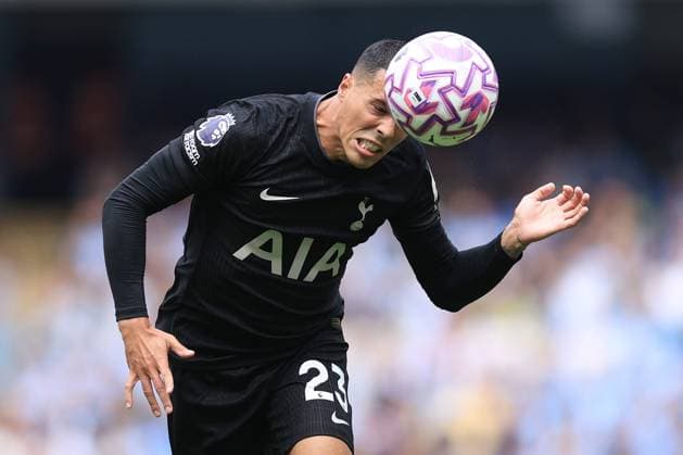 Football - Premier League - Manchester City v Tottenham Hotspur 23rd August 2025 - Premier League - Manchester City v Tottenham Hotspur - Pedro Porro of Tottenham Hotspur heads the ball - Photo: Simon Stacpoole Offside. Manchester UK Copyright: xSimonxStacpoolexOffside