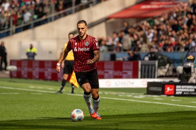 Deutschland: Fußball 2. Bundesliga, 3. Spieltag, Hannover 96-1.FC Magdeburg 2025 26 am 23.8.2025 in Hannover (Heinz-von-Heiden-Arena): Virgil Ghita (Hannover 96 5)