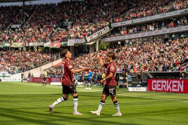 Deutschland: Fußball 2. Bundesliga, 3. Spieltag, Hannover 96-1.FC Magdeburg 2025 26 am 23.8.2025 in Hannover (Heinz-von-Heiden-Arena): Hayate Matsuda (Hannover 96 27) bejubelt sein Tor zum 1:0