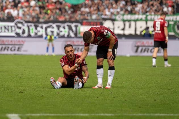 Deutschland: Fußball 2. Bundesliga, 3. Spieltag, Hannover 96-1.FC Magdeburg 2025 26 am 23.8.2025 in Hannover (Heinz-von-Heiden-Arena): Virgil Ghita (Hannover 96 5)