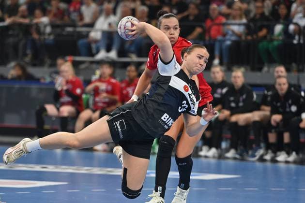Elin MAGNUDOTTIR (Blomberg Lippe),Aktion,Torwurf. Handball Super Cup 2025 der Frauen HSG Blomberg-Lippe vs. Thueringer HC am 23.08.2025, SAP GARDEN Muenchen.