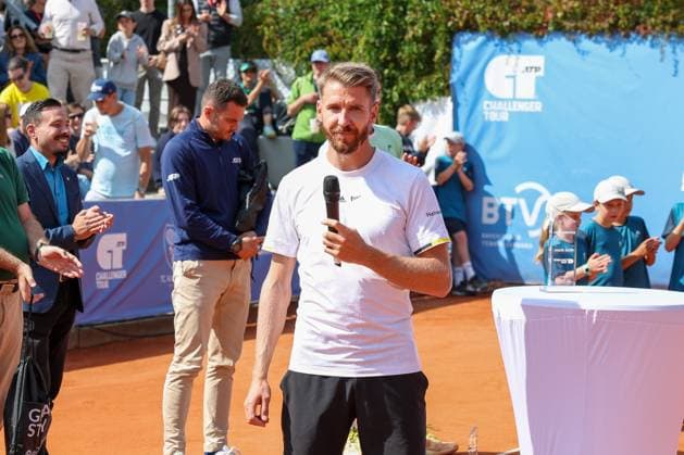 im Bild, Cedrik-Marcel Stebe (GER) Sieger des Turniers im Interview, Cedrik-Marcel Stebe (GER) vs. Alexander Ritschard (SUI), ATP, Tennis Herren Challenger Schwaben Open, Herren, Finale, Einzel, Tennis, 23.08.2025 Augsburg Bayern Deutschland