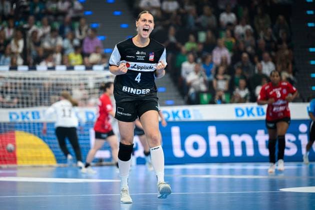 Muenchen: HBF Super Cup 2025 - HSG Blomberg-Lippe - Thueringer HC Andrea Jacobsen (Blomberg) Jubel Freude Emotion Muenchen SAP Garden Bayern Deutschland