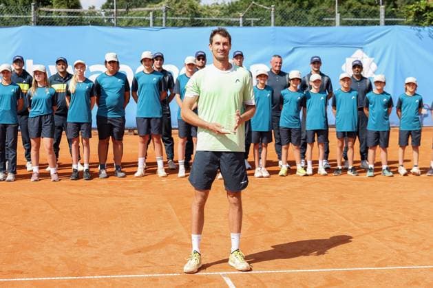 im Bild, Alexander Ritschard (SUI) belegt den 2 Platz, Cedrik-Marcel Stebe (GER) vs. Alexander Ritschard (SUI), ATP, Tennis Herren Challenger Schwaben Open, Herren, Finale, Einzel, Tennis, 23.08.2025 Augsburg Bayern Deutschland