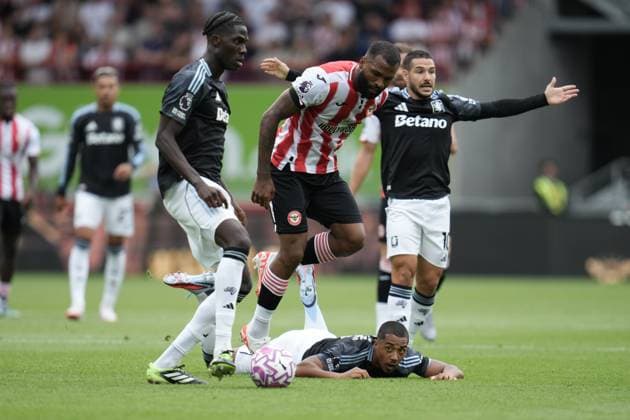 Premier League Brentford v Aston Villa during the Premier League match Brentford vs Aston Villa at The Gtech Community Stadium, London, United Kingdom, 23rd August 2025 (Photo by Harvey Murphy News Images) Copyright: xHarveyxMurphy NewsxImagesx
