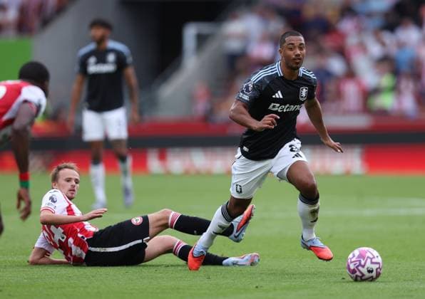 London, England, 23rd August 2025. Youri Tielemans of Aston Villa breaks away from Mikkel Damsgaard of Brentford during the Brentford vs Aston Villa Premier League match at Gtech Community Stadium, London. Picture credit should read: Paul Terry Sportimage EDITORIAL USE ONLY. No use with unauthorised audio, video, data, fixture lists, club league logos or live services. Online in-match use limited to 120 images, no video emulation. No use in betting, games or single club league player publications. SPI_027_PT_Brentford_Aston_Villa SPI-4082-0027