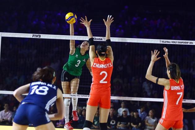 (250823) -- CHIANG MAI, Aug. 23, 2025 -- Sofia Maldonado Diaz (2nd L) of Mexico competes during the Preliminary Phase Pool F match between China and Mexico at the Volleyball Women s World Championship, WM, Weltmeisterschaft in Chiang Mai, Thailand, Aug. 23, 2025. ) (SP)THAILAND-CHIANG MAI-VOLLEYBALL-WOMEN S WORLD CHAMPIONSHIP-CHINA VS MEXICO SunxWeitong 