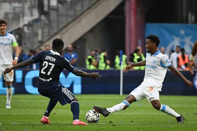 Ligue 1 Olympique de Marseille vs Paris FC - FA Olympique de Marseille’s midfielder Angel Gomes fights for the ball during the French L1 football match between Olympique de Marseille and Paris FC at the Velodrome stadium in Marseille on August 23, 2025. Photo by Firas Abdullah ABACAPRESS.COM Marseille Provence-Alpes-Côte d& 39;Azur France  Copyright: xAbdullahxFiras ABACAx