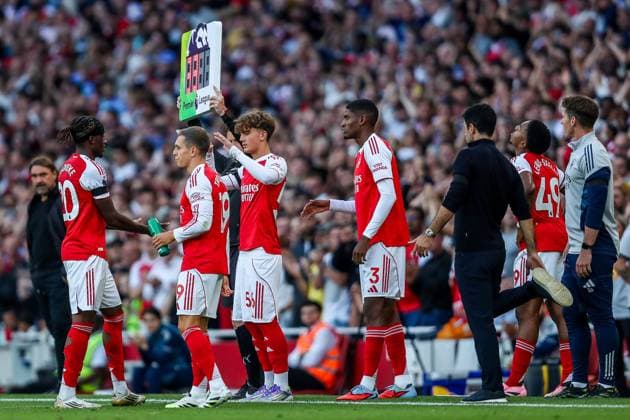 Premier League Arsenal v Leeds United Max Robert Dowman of Arsenal makes his debut during the Premier League match Arsenal vs Leeds United at Emirates Stadium, London, United Kingdom, 23rd August 2025 (Photo by Izzy Poles News Images) London Emirates Stadium Greater London United Kingdom Copyright: xIzzyxPoles NewsxImagesx