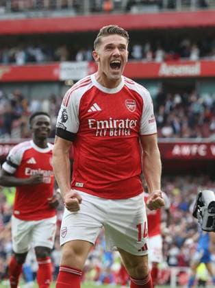 250823 Viktor Gyökeres of Arsenal celebrates after 3-0 during the Premier League football match between Arsenal and Leeds on August 23, 2025 in London. Photo: MB Media BILDBYRAN kod XY XY0071 fotboll football soccer fotball premier league arsenal leeds bbeng jubel Copyright: MBxMedia BB250823ZY015
