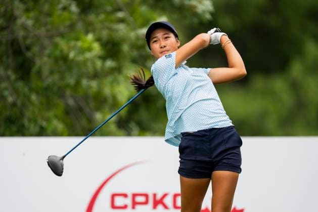 August 23, 2025, Mississauga, On, CANADA: Aphrodite Deng tees off on the second hole during the third round of the CPKC WomenöÄÃ s Open at the Mississauga Golf and Country Club in Mississauga, Ont., Saturday, Aug. 23, 2025. Aphrodite Deng  - ZUMAc35_ 20250823_zaf_c35_012 Copyright: xThomasxSkrljx