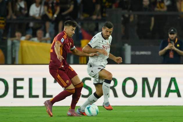 Roma™s Stephan El Shaarawy and Bologna s Remo Freuler during the Serie A Enilive soccer match between AS Roma and Bologna FC at the Rome s Olympic stadium, Italy - Saturday, August 23, 2025. - Soccer.  Copyright: xFabrizioxCorradetti LaPressex