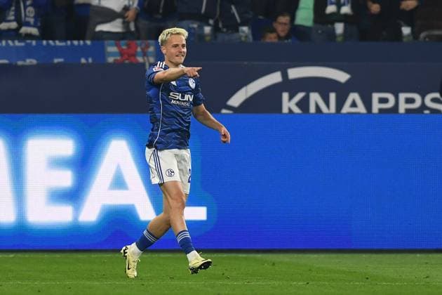 Finn Porath (FC Schalke 04) Torjubel, jubelt nach seinem Treffer zum 1:1 waehrend des Spiels der 2. Bundesliga zwischen FC Schalke 04 und VfL Bochum, Veltins-Arena am 23. August 2025 in Gelsenkirchen, Deutschland. (Foto von Ralf Treese DeFodi Images) +++ Finn Porath (FC Schalke 04) celebrates after scoring his team™s first goal during the 2. Bundesliga match between FC Schalke 04 and VfL Bochum at Veltins-Arena on August 23, 2025 in Gelsenkirchen, Germany. (Photo by Ralf Treese DeFodi Images) (Photo by Ralf Treese DeFodi Images)
