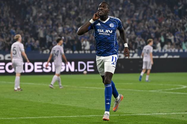 Bryan Lasme (FC Schalke 04) Torjubel, jubelt nach seinem Treffer zum 2:1 waehrend des Spiels der 2. Bundesliga zwischen FC Schalke 04 und VfL Bochum, Veltins-Arena am 23. August 2025 in Gelsenkirchen, Deutschland. (Foto von Ralf Treese DeFodi Images) +++ Bryan Lasme (FC Schalke 04) celebrates after scoring his team™s second goal during the 2. Bundesliga match between FC Schalke 04 and VfL Bochum at Veltins-Arena on August 23, 2025 in Gelsenkirchen, Germany. (Photo by Ralf Treese DeFodi Images) (Photo by Ralf Treese DeFodi Images)