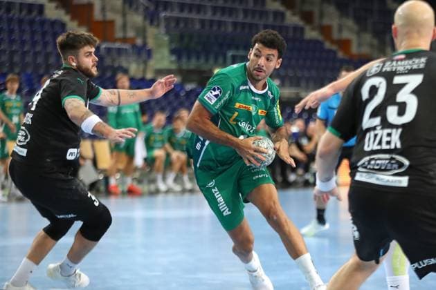 Handball-Testspiel: SC DHfK Leipzig vs. HC Banik Karvina, 23.08.25 Ahmed Khairy (17, SC DHfK Leipzig). Handball, DAIKIN HBL, Saison 2025 2026, Testspiel: SC DHfK Leipzig vs. HC Banik Karvina am 23.08.25 in der Quarterback Immobilien Arena Leipzig. Copyright: xBEAUTIFULxSPORTS JanxKaeferx
