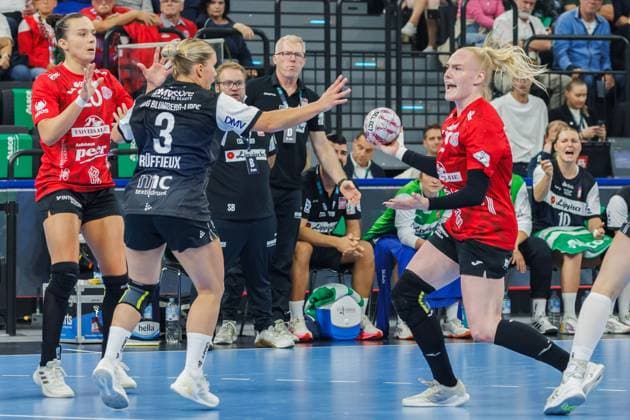 von links: Jana Scheib (Thüringer HC, 20), Laura Rüffieux (Blomberg-Lippe, 3), Johanna Reichert (Thüringer HC, 29), 23.08.2025, München (Deutschland), Handball Super Cup der Frauen 2025