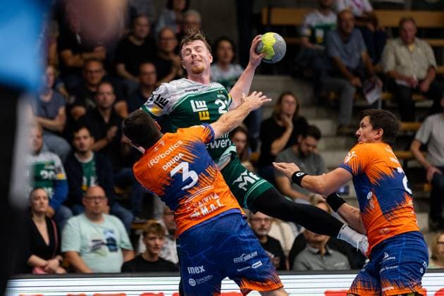 Erik PERSSON (FRISCH AUF! Goeppingen, 22) erzielt ein Tor, Aktion, Torwurf FRISCH AUF! Goeppingen (FAG) vs. SKK Talent Pilsen, Handball, Maenner, Players Night, Testspiel, Saisoneroeffnung, Spielzeit 2025 2026, 23.08.2025 FRISCH AUF! Goeppingen (FAG) vs. SKK Talent Pilsen, Handball, Maenner, Players Night, Testspiel, Saisoneroeffnung, Spielzeit 2025 2026, 23.08.2025 Goeppingen Copyright: xEibnerxPressefoto OliverxSchmidtx EP_OST