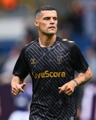 Burnley, England, 23rd August 2025. Granit Xhaka of Sunderland during the pre-game warmup ahead of the Burnley vs Sunderland Premier League match at Turf Moor, Burnley. Picture credit should read: Craig Thomas Sportimage EDITORIAL USE ONLY. No use with unauthorised audio, video, data, fixture lists, club league logos or live services. Online in-match use limited to 120 images, no video emulation. No use in betting, games or single club league player publications. SPI_077_CT_Burnley_v_Sunderland SPI-4083-0075