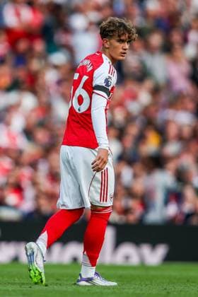 Premier League Arsenal v Leeds United Max Robert Dowman of Arsenal looks on during the Premier League match Arsenal vs Leeds United at Emirates Stadium, London, United Kingdom, 23rd August 2025 (Photo by Izzy Poles News Images) London Emirates Stadium Greater London United Kingdom Copyright: xIzzyxPoles NewsxImagesx