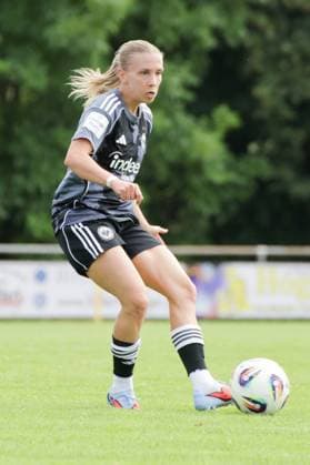 24.08.2025, xgrfx, Fussball Testspiel , SC Freiburg Frauen - Eintracht Frankfurt Frauen v.l. Elisa Senß (Eintracht Frankfurt) (DFL DFB REGULATIONS PROHIBIT ANY USE OF PHOTOGRAPHS as IMAGE SEQUENCES and or QUASI-VIDEO) Freiburg