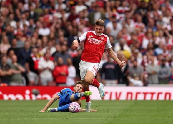 London, England, 23rd August 2025. Viktor Gyokeres of Arsenal with Anton Stach of Leeds United during the Arsenal vs Leeds United Premier League match at the Emirates Stadium, London. Picture credit should read: David Klein Sportimage EDITORIAL USE ONLY. No use with unauthorised audio, video, data, fixture lists, club league logos or live services. Online in-match use limited to 120 images, no video emulation. No use in betting, games or single club league player publications. SPI_130_DK_Arsenal_Leeds SPI-4090-0123