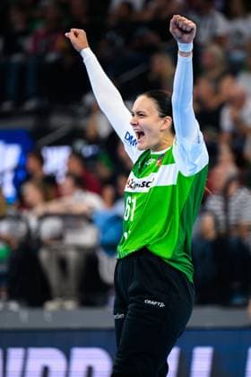 Muenchen: HBF Super Cup 2025 - HSG Blomberg-Lippe - Thueringer HC Torhueterin Nicole Roth (Blomberg) Jubel Freude Emotion Muenchen SAP Garden Bayern Deutschland