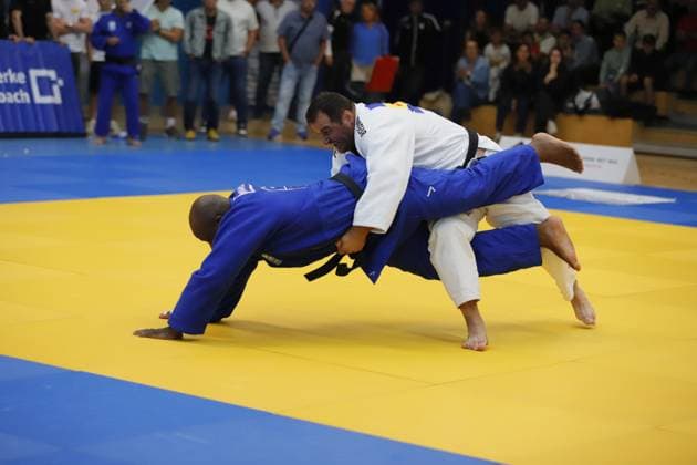 23.08.2025 xhpx Offenbach am Main 1. Judo Bundesliga 1 JC Samurai Offenbach gegen JSV Speyer Fabius Igor Mbakom Tchiengang (Samurai) gegen Onise Bughadze (Speyer)