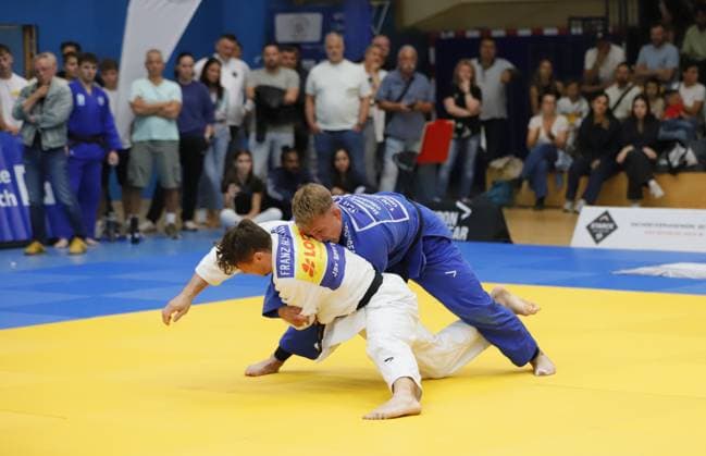 23.08.2025 xhpx Offenbach am Main 1. Judo Bundesliga 1 JC Samurai Offenbach gegen JSV Speyer Markus Seifert (Samurai) gegen Franz Haettich (Speyer)