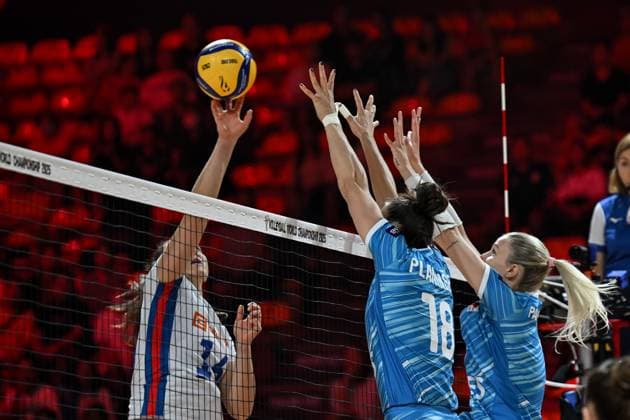 Czechia v Slovenia - FIVB Women s Volleyball World Championship, WM, Weltmeisterschaft NAKHON RATCHASIMA, THAILAND - AUGUT 24: Sasa Planinsec (18) of Slovenia in action during FIVB Women s Volleyball World Championship between Czechia and Slovenia at Korat Chatchai Hall in Nakhon Ratchasima, Thailand on August 24, 2025. Mustafa Hatipoglu Anadolu Nakhon Ratchasima Thailand. Editorial use only. Please get in touch for any other usage.  Copyright: x2025xAnadoluxMustafaxHatipoglux