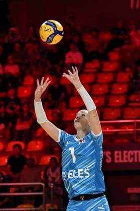 Czechia v Slovenia - FIVB Women s Volleyball World Championship, WM, Weltmeisterschaft NAKHON RATCHASIMA, THAILAND - AUGUT 24: Eva Pavlovic Mori (1) of Slovenia in action during FIVB Women s Volleyball World Championship between Czechia and Slovenia at Korat Chatchai Hall in Nakhon Ratchasima, Thailand on August 24, 2025. Mustafa Hatipoglu Anadolu Nakhon Ratchasima Thailand. Editorial use only. Please get in touch for any other usage.  Copyright: x2025xAnadoluxMustafaxHatipoglux