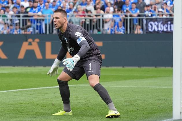 Torwart Marcel Schuhen (SV Darmstadt 98, 01) - 24.08.2025 2. Bundesliga, Saison 25 26: SV Darmstadt 98 vs. Hertha BSC Berlin, Stadion am Boellenfalltor, 3. Spieltag, emonline, emspor,