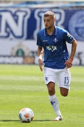 24.08.2025, xtvx, Fussball 2.Bundesliga, SV Darmstadt 98 - Hertha BSC Berlin v.l. Freisteller, runs with the ball Fabian Nuernberger (SV Darmstadt 98) (DFL DFB REGULATIONS PROHIBIT ANY USE OF PHOTOGRAPHS as IMAGE SEQUENCES and or QUASI-VIDEO) Darmstadt