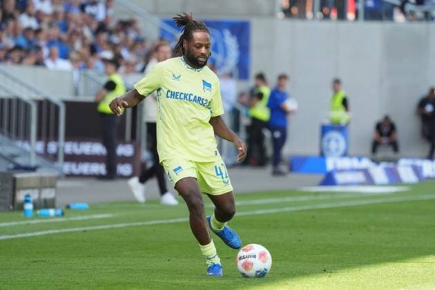 Deyovaisio Zeefuik (Hertha BSC Berlin, 42) - 24.08.2025 2. Bundesliga, Saison 25 26: SV Darmstadt 98 vs. Hertha BSC Berlin, Stadion am Boellenfalltor, 3. Spieltag, emonline, emspor,