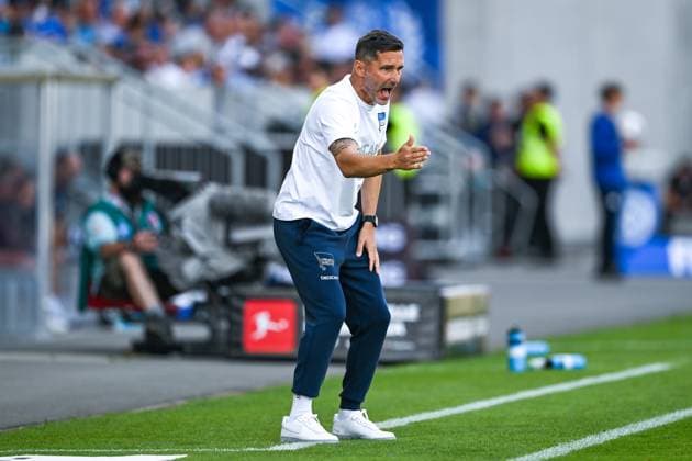 Stefan Leitl (Hertha BSC, Trainer) gestikuliert, GER, SV Darmstadt 98 vs. Hertha BSC, Fussball, 2. Bundesliga, 3. Spieltag, Saison 2025 2026, 24.08.2025 DFL regulations prohibit any use of photographs as image sequences and or quasi-video GER, SV Darmstadt 98 vs. Hertha BSC, Fussball, 2. Bundesliga, 3. Spieltag, Saison 2025 2026, 24.08.2025 Darmstadt