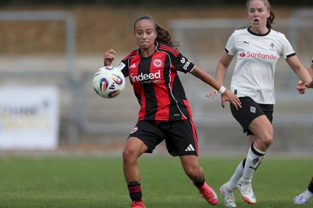 24.08.2025, xjcx, Frauen, Fussball, Saison 2025 2026, 2. Frauen-Bundesliga, 1. Spieltag: Eintracht Frankfurt II - Borussia Moenchengladbach Ela Naz Demirbas ( 22, Eintracht Frankfurt II) Frankfurt am Main Stadion am Brentanobad Hessen Deutschland