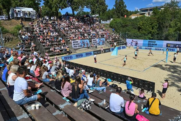 Fans in action during the Brno Beach Pro, Beach volleyball, Beachvolleyball tournament of Futures category in Brno, Czech Republic, August 24, 2025. (CTKxPhoto VaclavxSalek) CTKPhotoP2025082402988  CTKPhotoP2025082402988