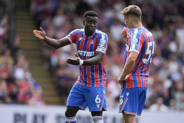 Premier League Crystal Palace v Nottingham Forest Marc GuÃ hi of Crystal Palace giving Justin Devenny of Crystal Palace instructions during the Premier League match Crystal Palace vs Nottingham Forest at Selhurst Park, London, United Kingdom, 24th August 2025 (Photo by Harvey Murphy News Images) Copyright: xHarveyxMurphy NewsxImagesx
