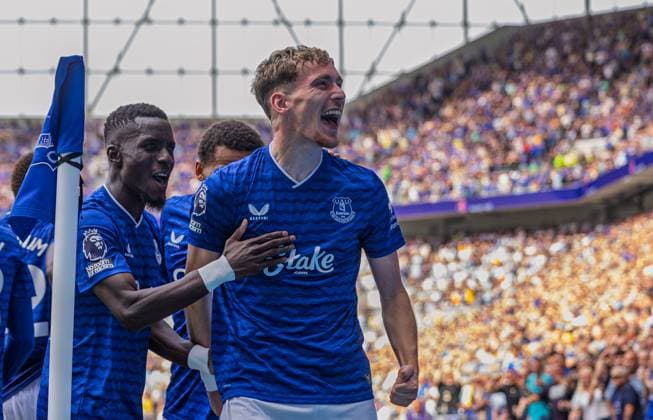 Football - FA Premier League - Everton FC v Brighton & Hove Albion FC LIVERPOOL, ENGLAND - Sunday, August 24, 2025: Everton s James Garner celebrates after scoring the second goal during the FA Premier League match between Everton FC and Brighton & Hove Albion FC at Bramley-Moore Dock. (Photo by David Rawcliffe Propaganda) LIVERPOOL Bramley-Moore Dock MERSEYSIDE ENGLAND  Copyright: xDavidxRawcliffex P2025-08-24-Everton_Brighton-83