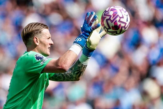 Premier League Everton v Brighton and Hove Albion Jordan Pickford of Everton makes a save during the Premier League match Everton vs Brighton and Hove Albion at Hill Dickinson Stadium, Liverpool, United Kingdom, 24th August 2025 (Photo by Mark Cosgrove News Images) Liverpool Hill Dickinson Stadium Merseyside United Kingdom Copyright: xMarkxCosgrove NewsxImagesx