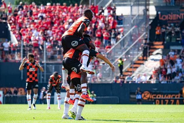 FOOTBALL : FC Lorient vs Stade Rennais - Ligue 1 - JournÃ e 2 - 24 08 2025 Joie des joueurs du FC Lorient aprÃ s le but de Pablo Pagis (FC Lorient) LorientFrance  Copyright: xBaptistexAutissierx