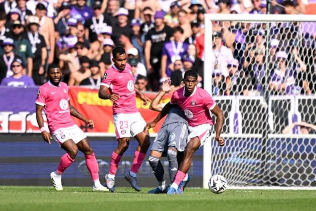 Toulouse FC v Stade Brestois 29 - Ligue 1 McDonald s 2025 2026 23 Cristian CASSERES JR (tfc) - 24 Dayann METHALIE (tfc) during the Ligue 1 McDonald s match between Toulouse FC and Stade Brestois 29 at Stadium de Toulouse on August 24, 2025 in Toulouse, France. Toulouse France  Copyright: xFEPx 776348105