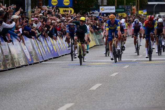 24.08.2025 xkhx Lidl Deutschland Tour 2025 - Ziel Magdeburg Tagessieger Matthew Brennan (Team Visma Lease a Bike), Zweiter und Gesamtsieger Sören Waerenskjold vom Team Uno-X Mobility