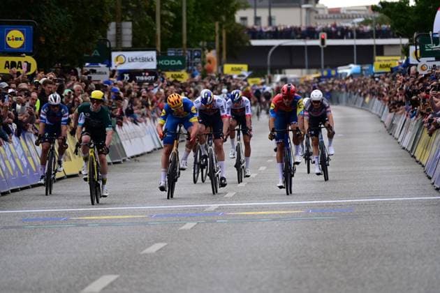24.08.2025 xkhx Lidl Deutschland Tour 2025 - Ziel Magdeburg Tagessieger Matthew Brennan (Team Visma Lease a Bike), Zweiter und Gesamtsieger Sören Waerenskjold vom Team Uno-X Mobility