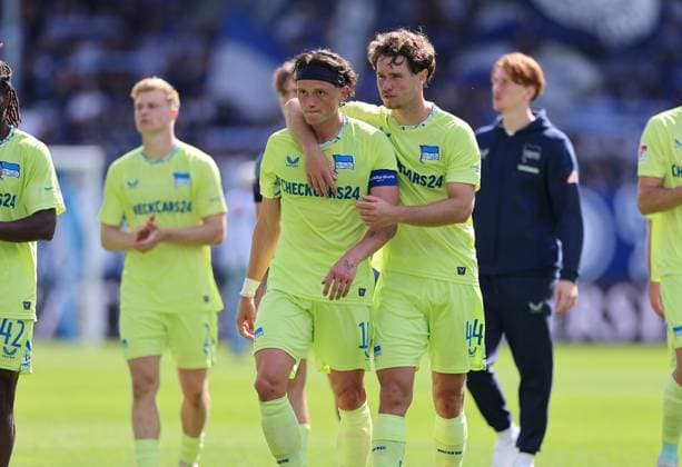24.08.2025, xdcx, Fussball 2. Bundesliga, SV Darmstadt 98 - Hertha BSC Berlin, emonline, emspor, despor, v.l., Fabian Reese (Hertha BSC Berlin) enttaeuscht, enttaeuscht schauend, dissapointed, traurig, frustiert, frust, gefrustet DFL DFB REGULATIONS PROHIBIT ANY USE OF PHOTOGRAPHS AS IMAGE SEQUENCES AND OR QUASI-VIDEO.