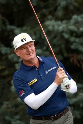 The Ally Challenge GRAND BLANC,MICHIGAN-AUGUST 24: Ernie Els of South Africa hits from the 2nd tee during the final round of The Ally Challenge presented by McLaren at Warwick Hills Golf & Country Club, Grand Blanc, MI, USA Sunday, August 24, 2025. Grand Blanc Michigan United States  Copyright: xAmyxLemusx originalFilename:lemus-theallyc250824_npe20.jpg